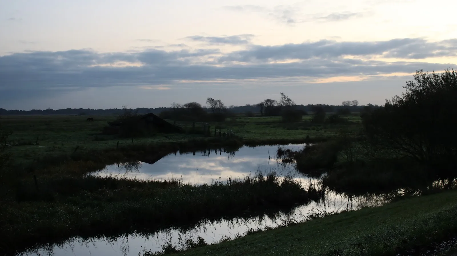 Смотровой пункт у дамбы Холлер в Бремене