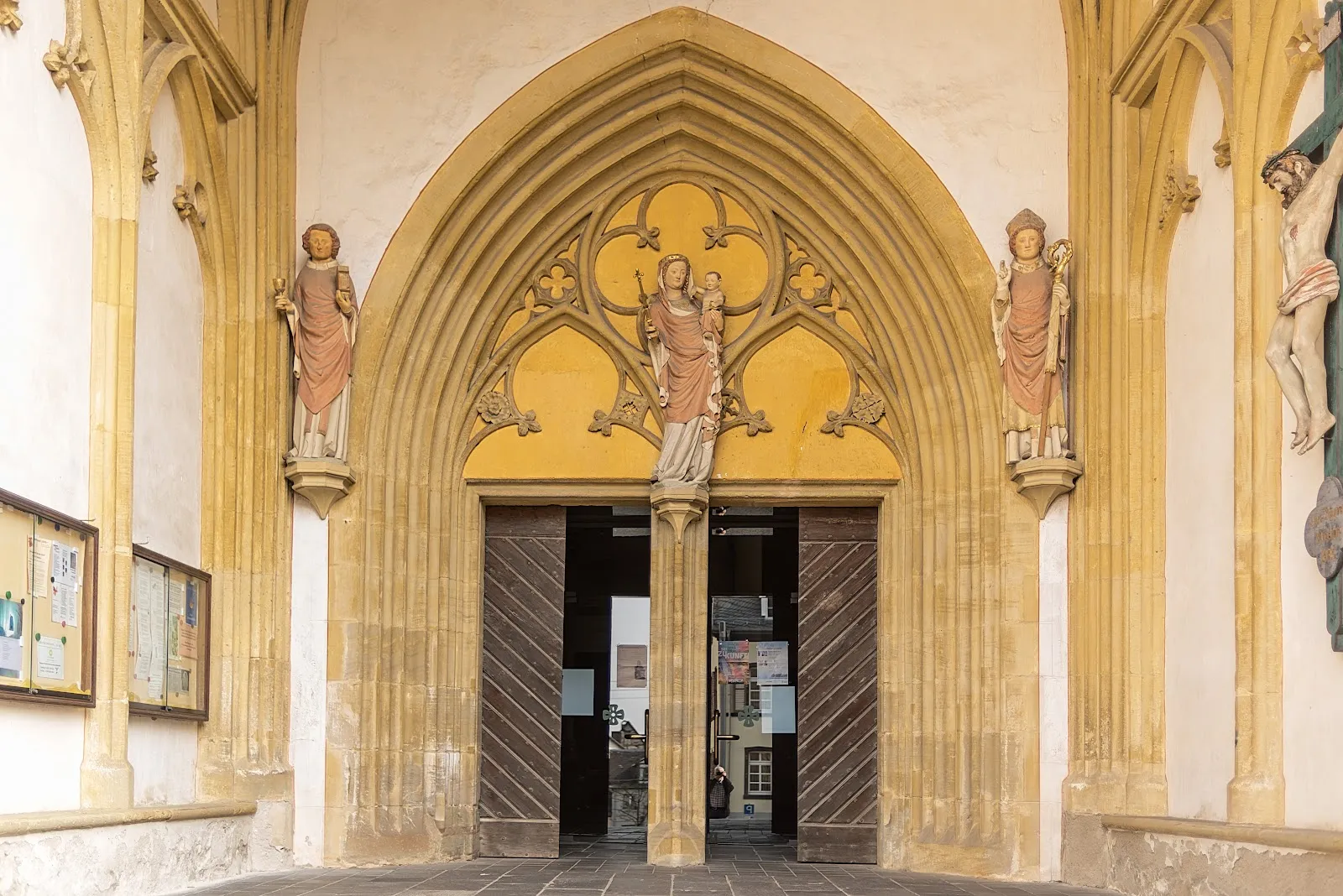 Собор Святых Иоанна Крестителя и Евангелиста в Мюнстермайфельде