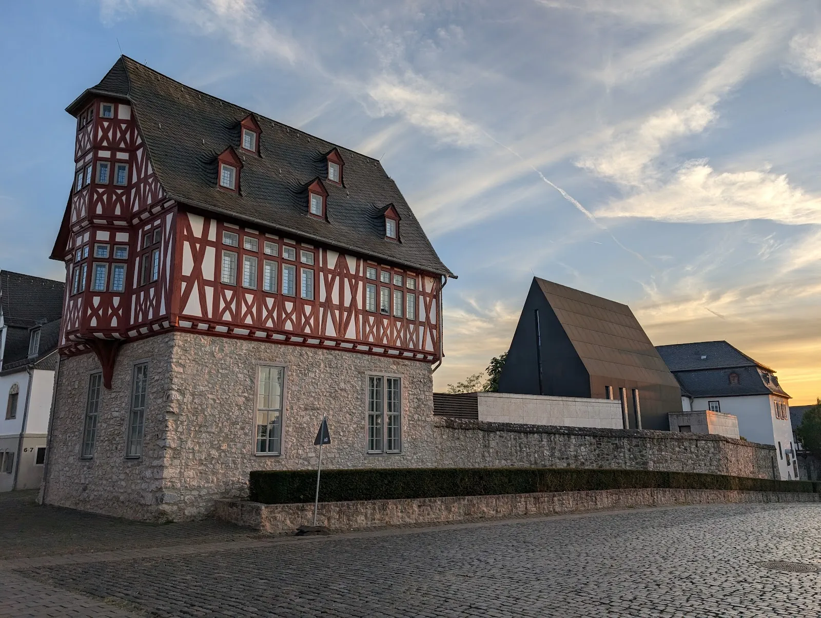 Вход в Сокровищницу Лимбурга, музей религиозного искусства.