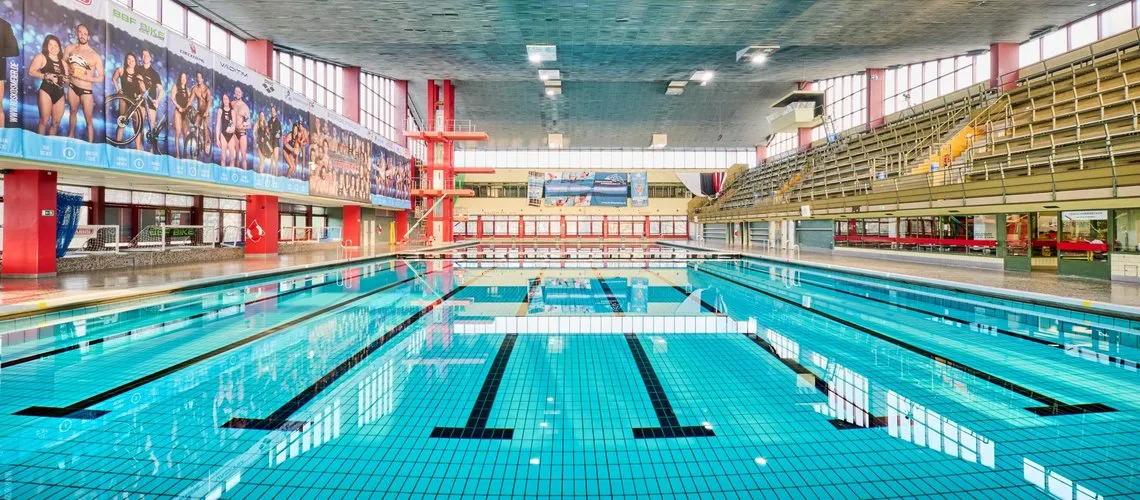 Спортивный и учебный бассейн Шёнеберг