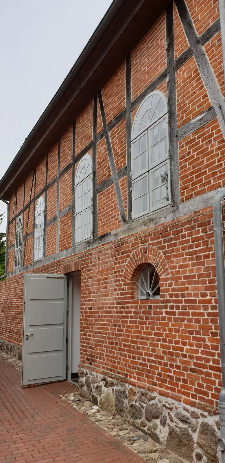 Старая синагога и Дом мнений Ханны