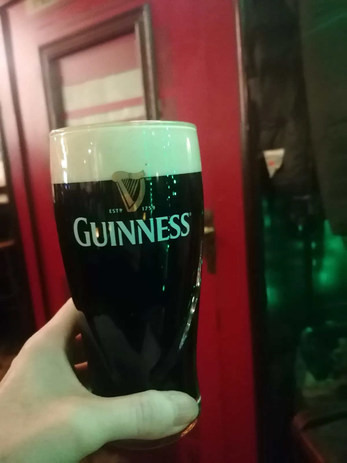 Внешний вид паба Altstadt Pub в историческом здании