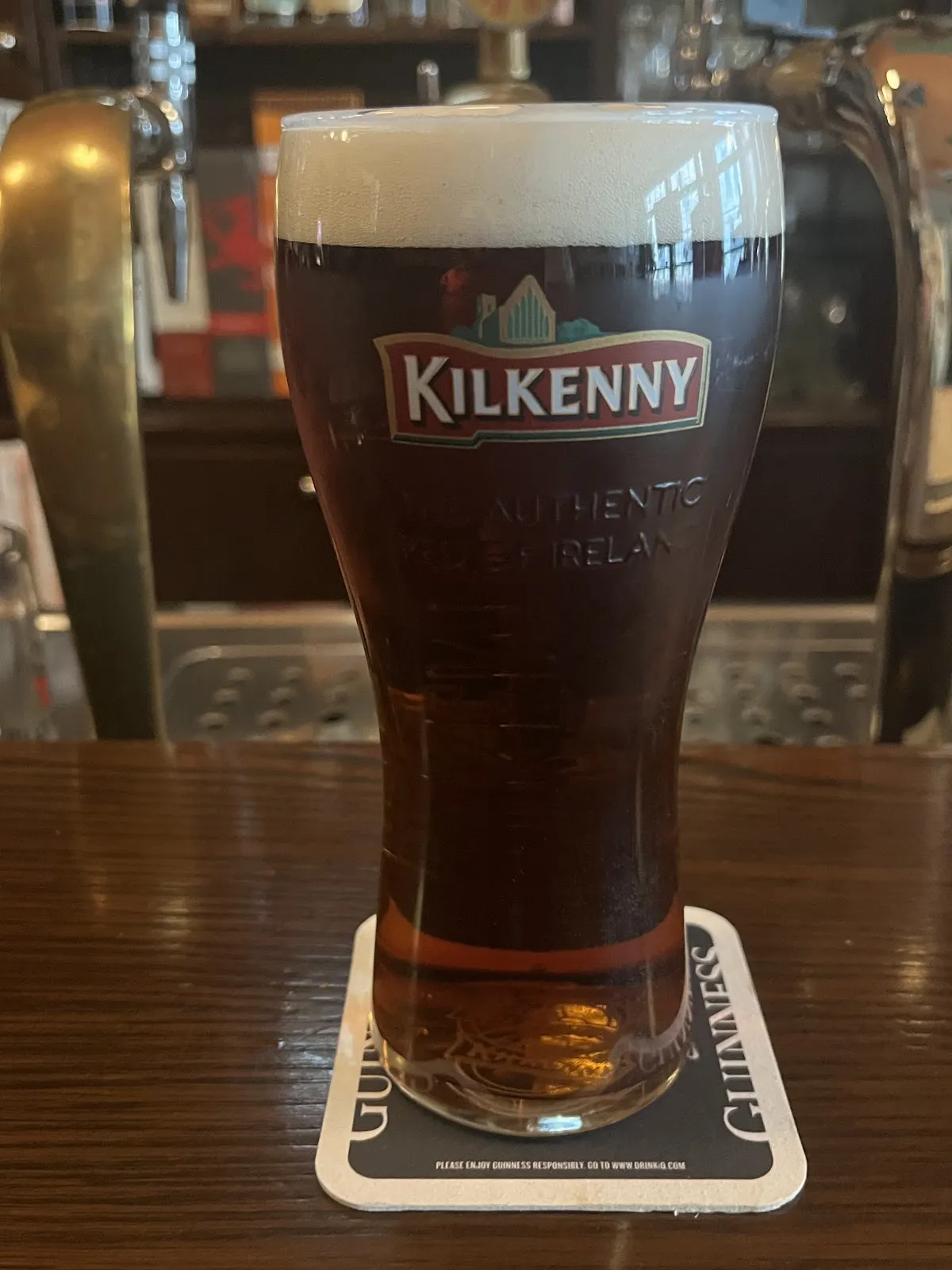 Внешний вид паба Altstadt Pub в историческом здании