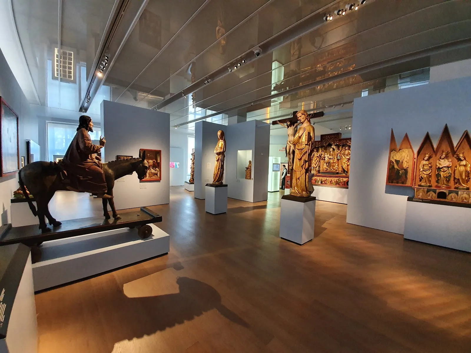 Вид на Старый замок Штутгарта с площади