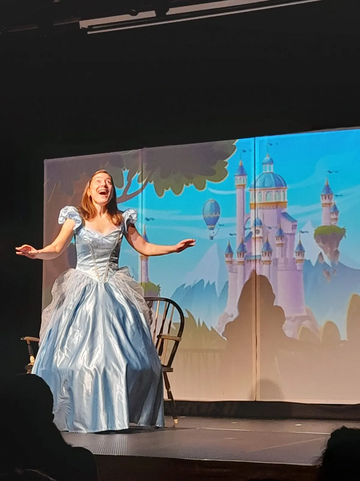 Здание театра 