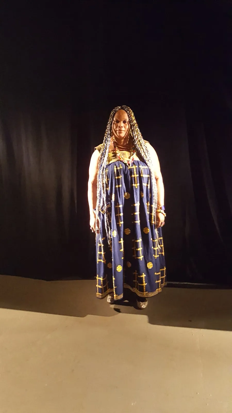 Фасад Театра АКУД в Берлине