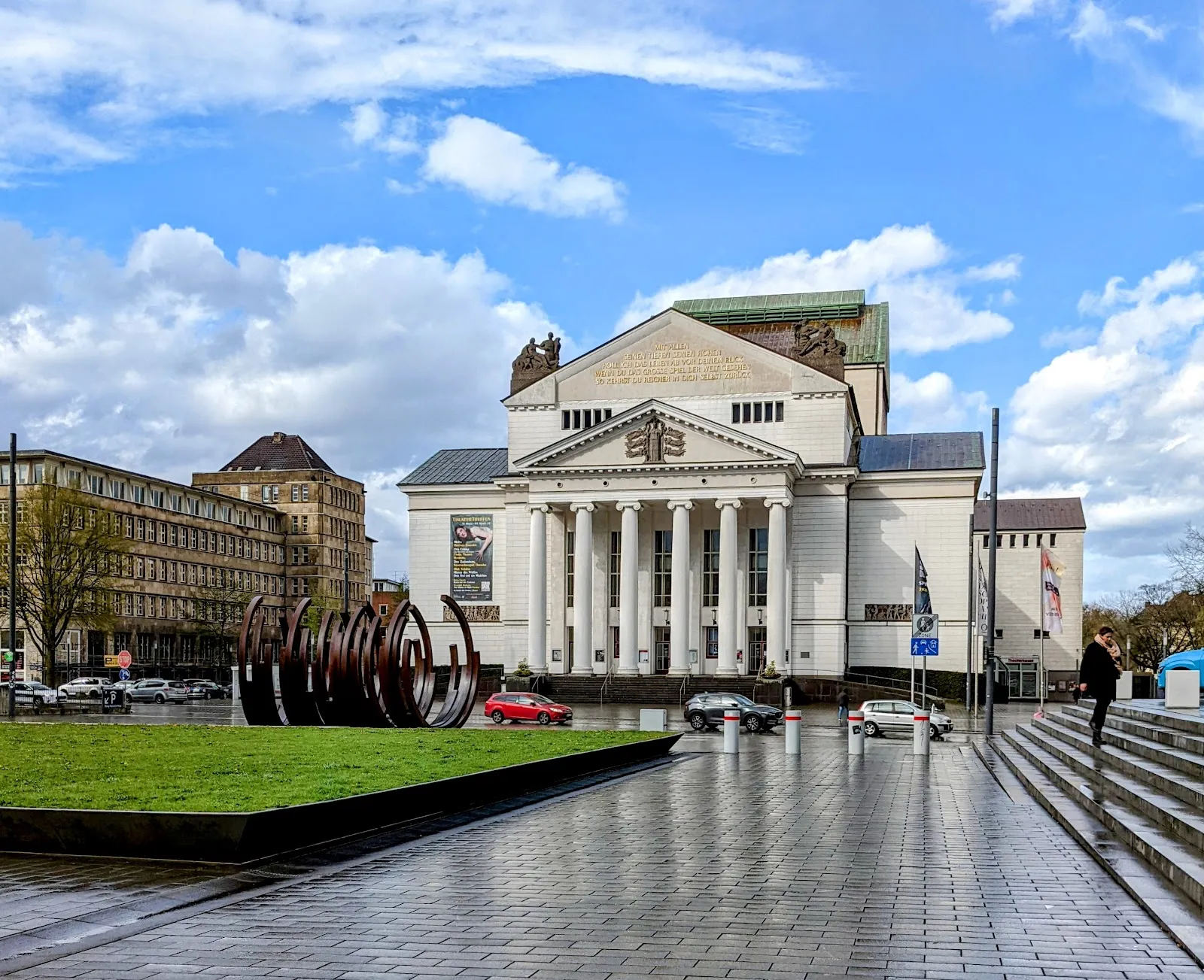 Театр Дуйсбург