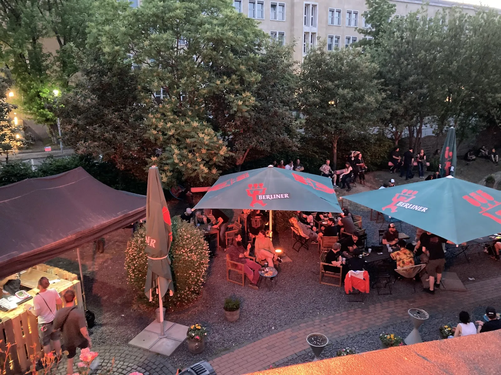 Фасад Театра Колумбия в Берлине