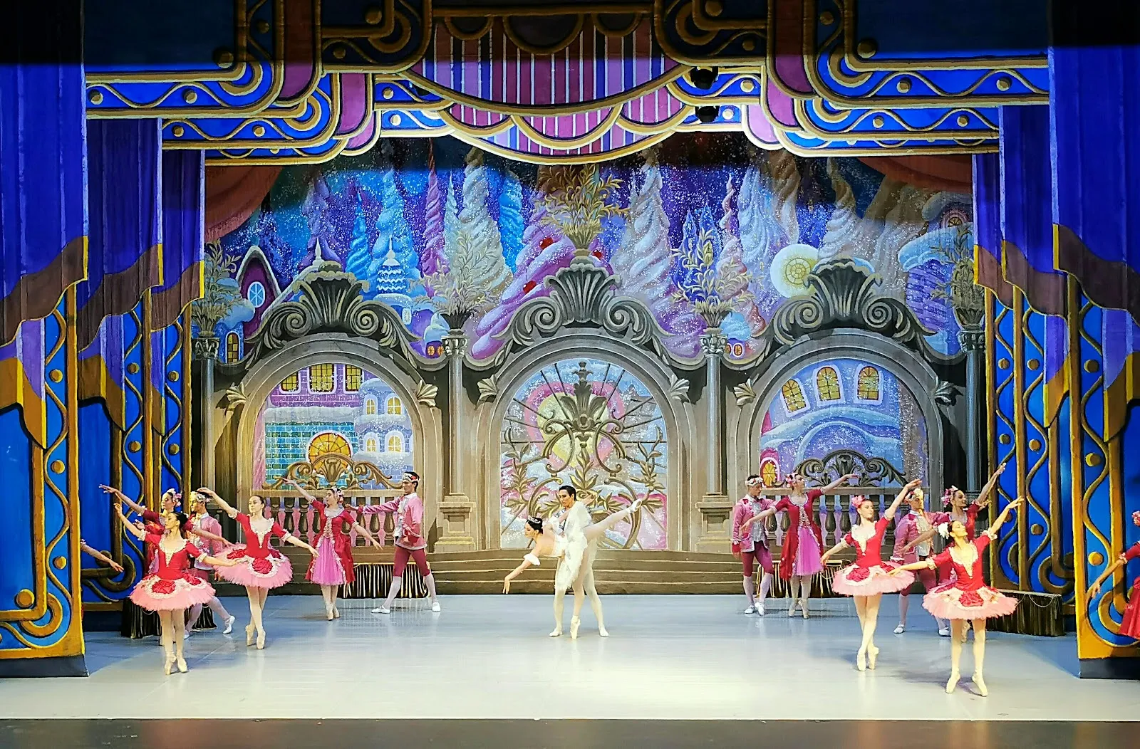 Фасад Театра Метрополь в Бремене