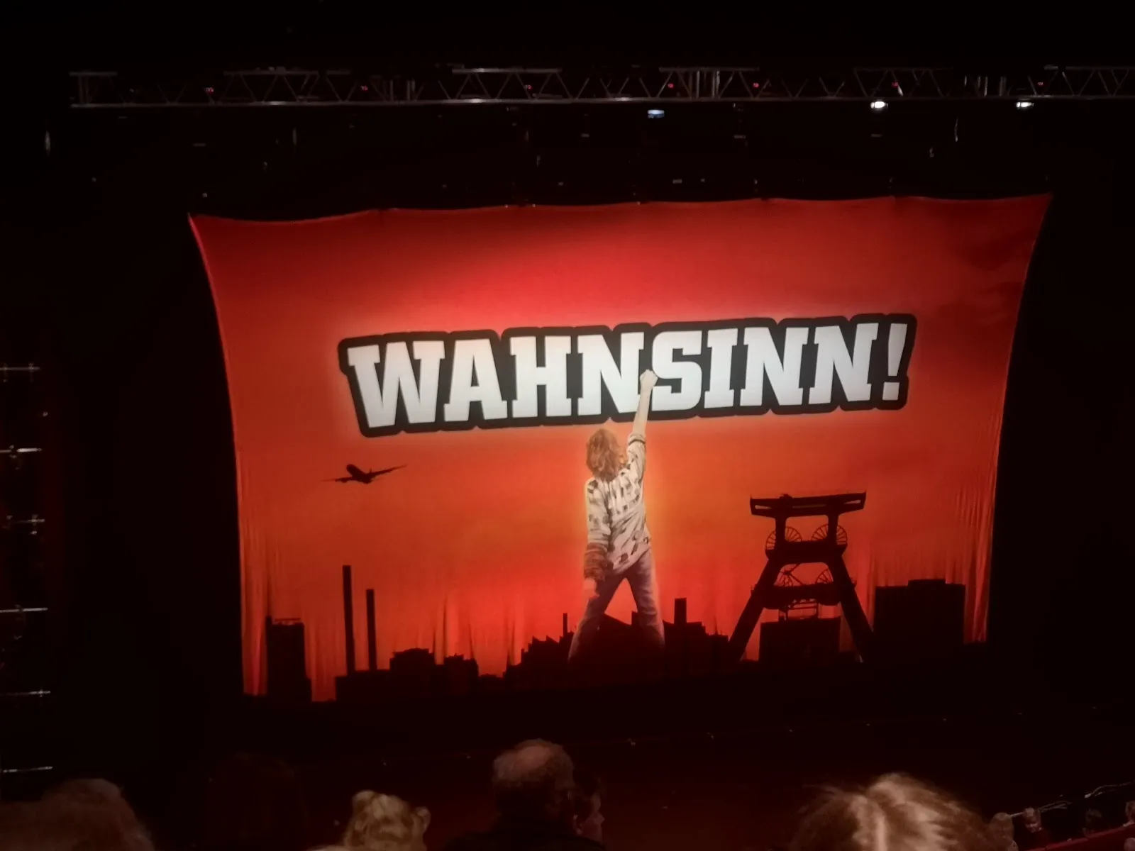 Фасад Театра Метрополь в Бремене