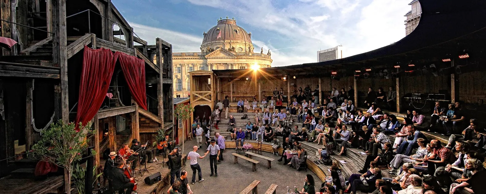 Театр Монбижу