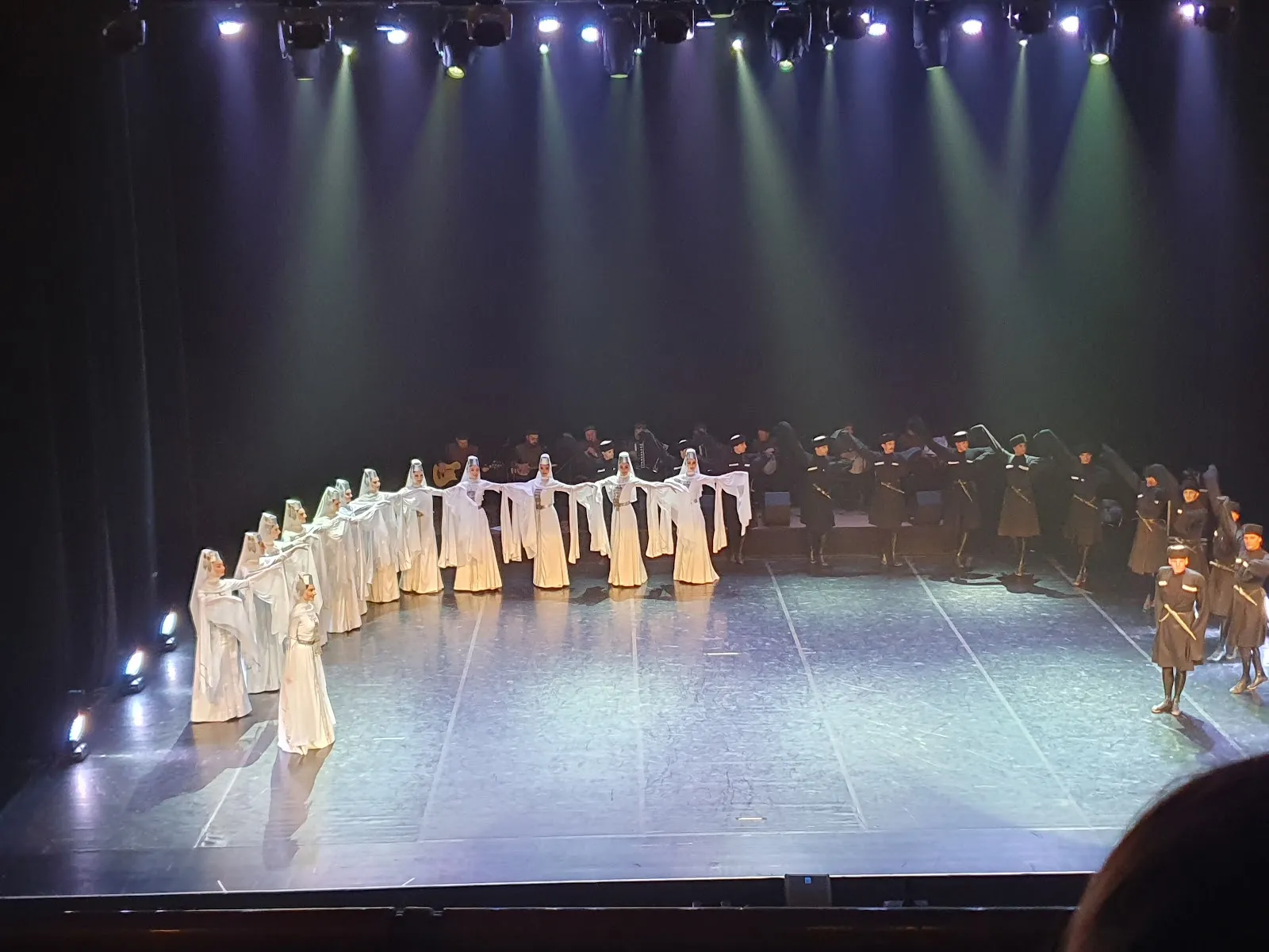 Фасад Театра на Мариентор в Дуйсбурге