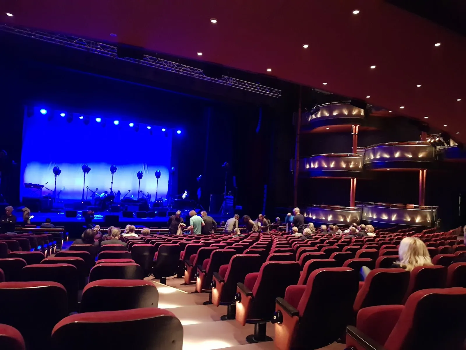 Фасад Театра на Мариентор в Дуйсбурге