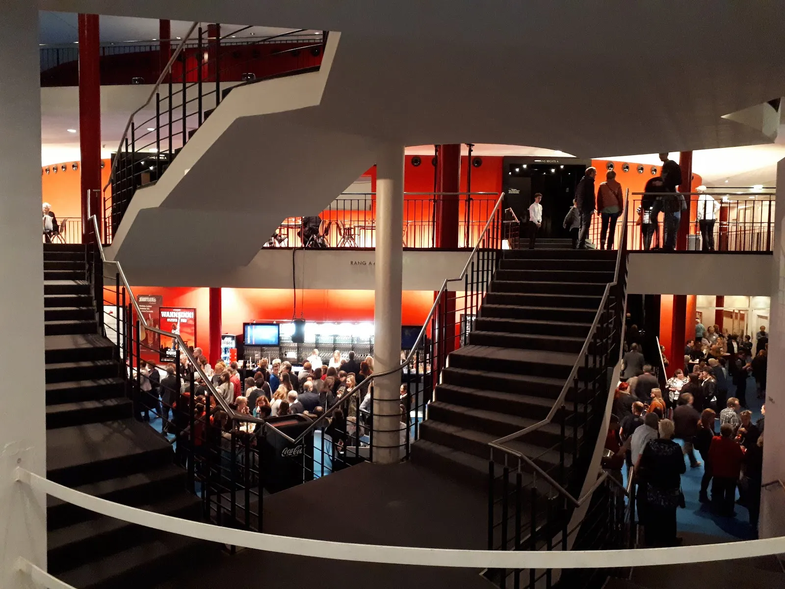 Фасад Театра на Мариентор в Дуйсбурге