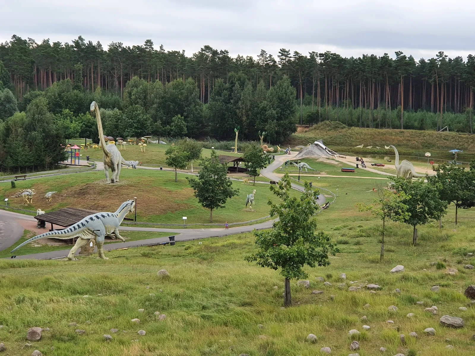 Тир, парк развлечений и парк дикой природы Гермендорф