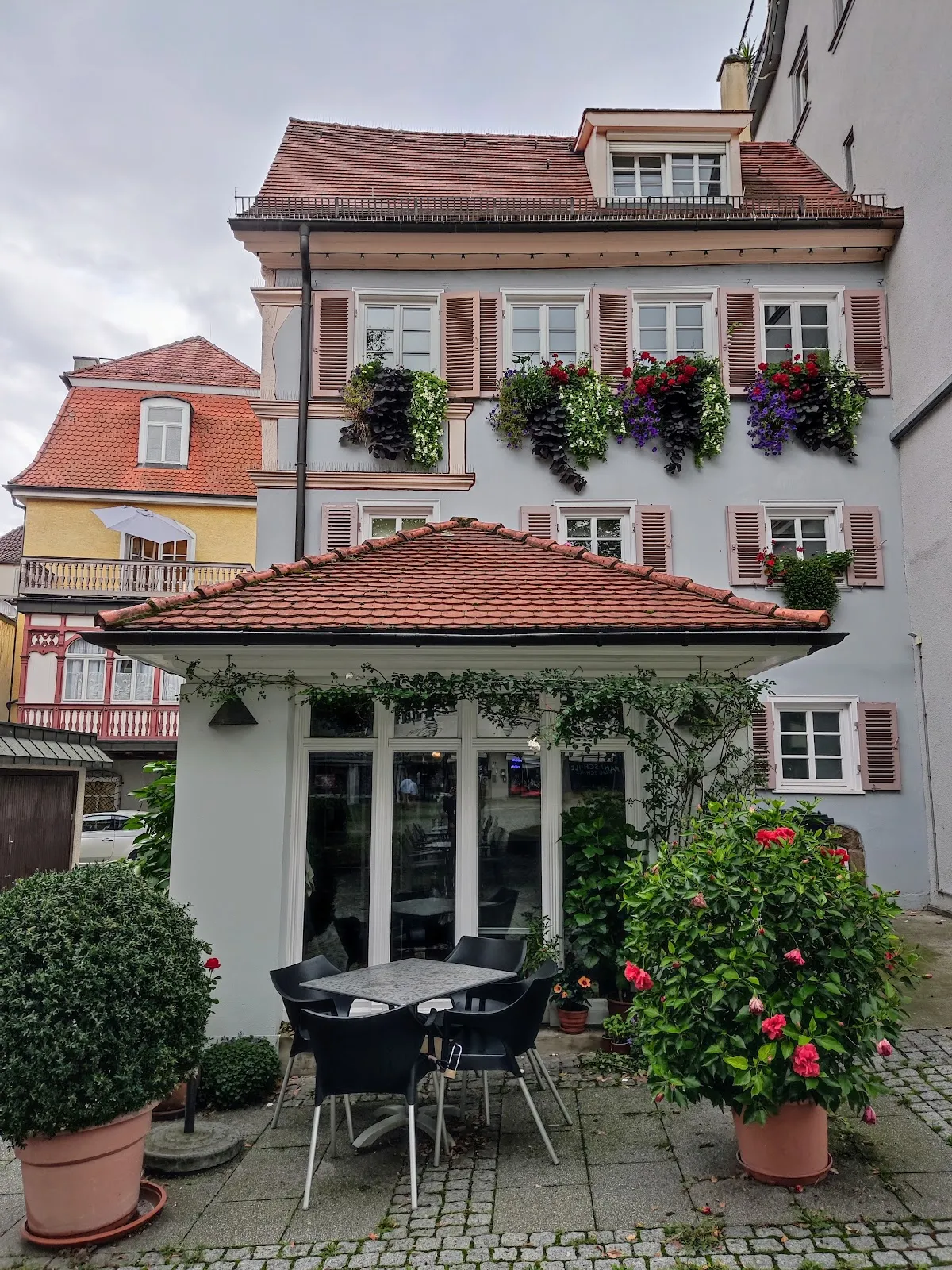 Фонтан Трогбруннен на площади Хафенмаркт в Эсслинген-на-Неккаре.