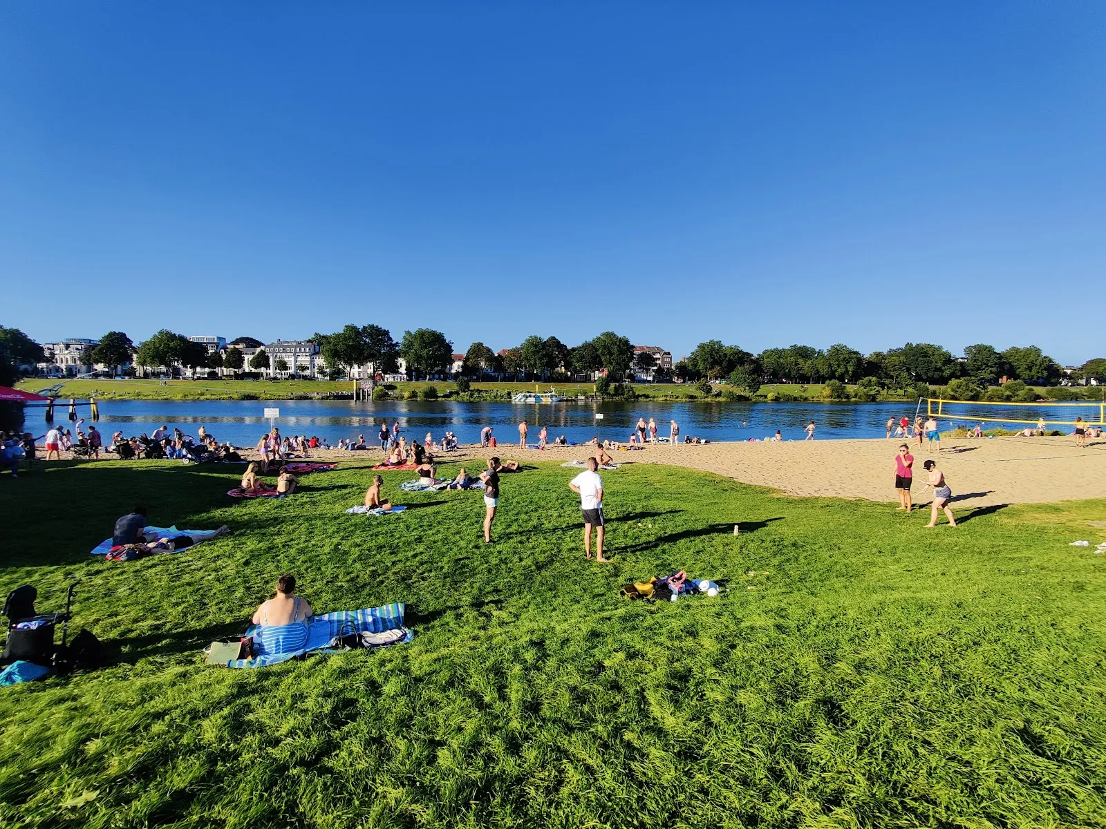 Везерстранд