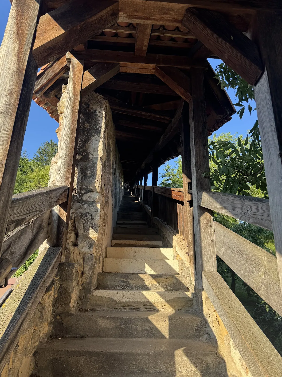 Вход в городскую стену