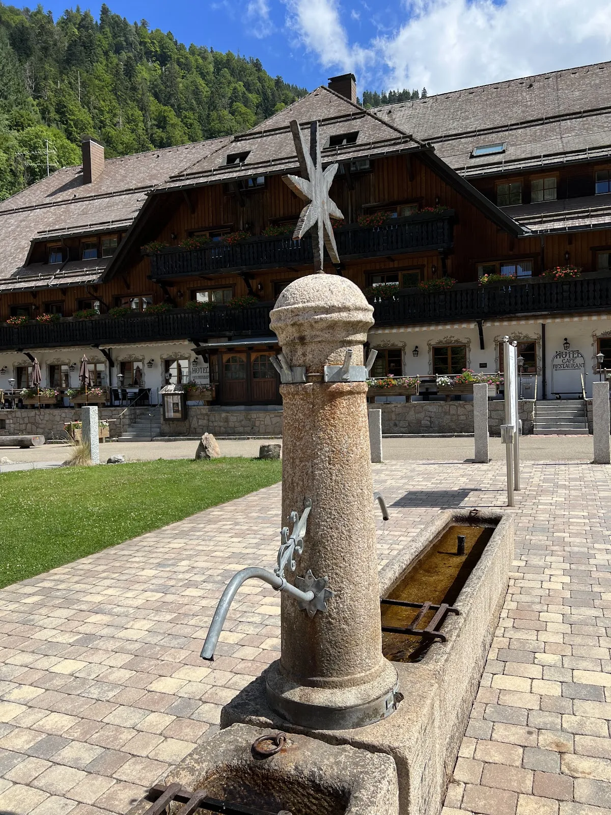 Виадукт Равенсбург, исторический железнодорожный мост в Германии.