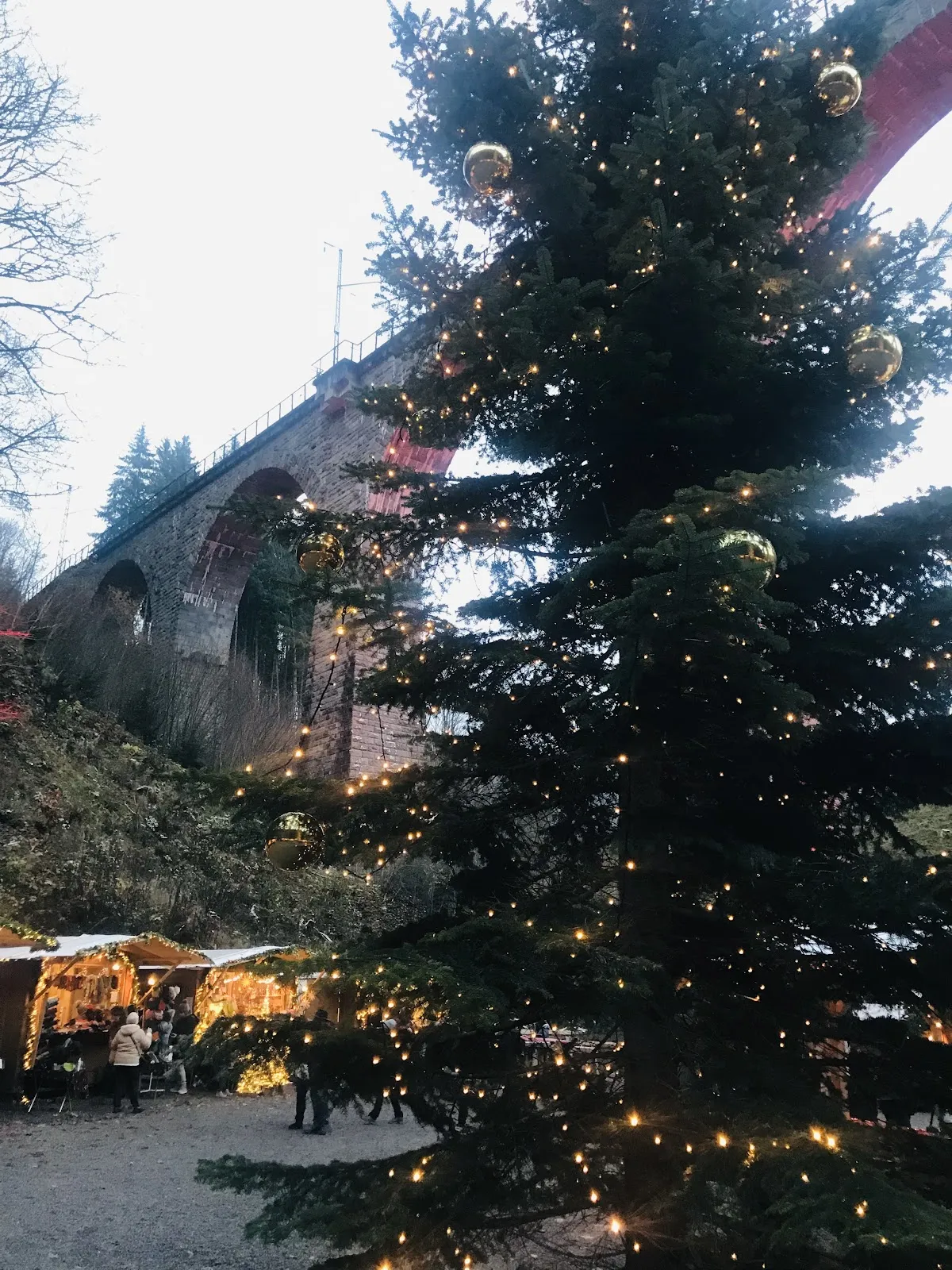 Виадукт Равенсбург, исторический железнодорожный мост в Германии.