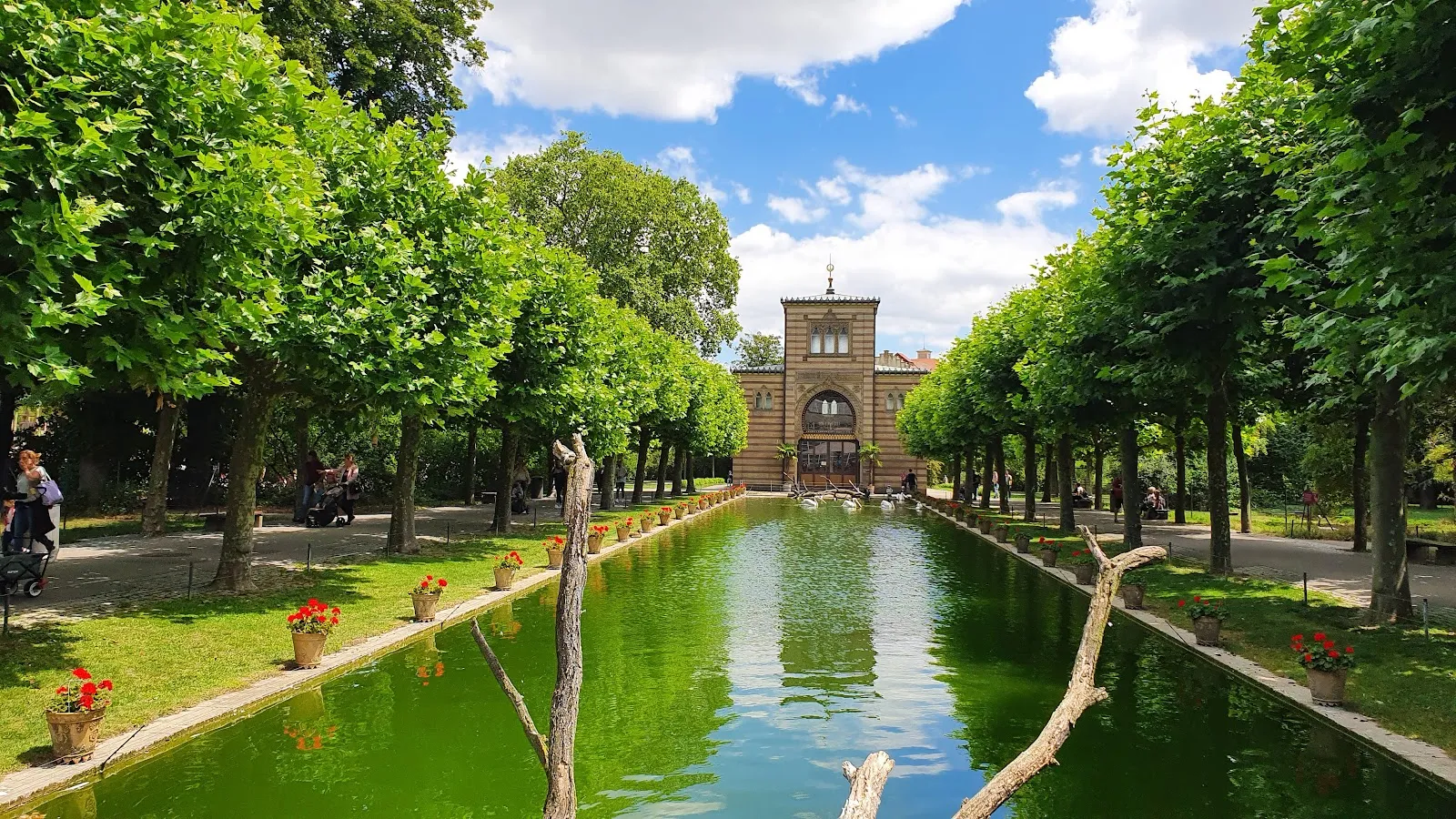 Вилхельма, зоолого-ботанический сад в Штутгарте, Германия