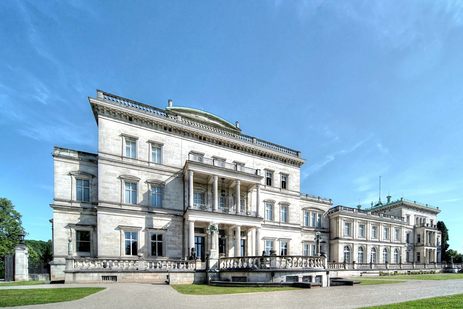 Вилла Хюгель