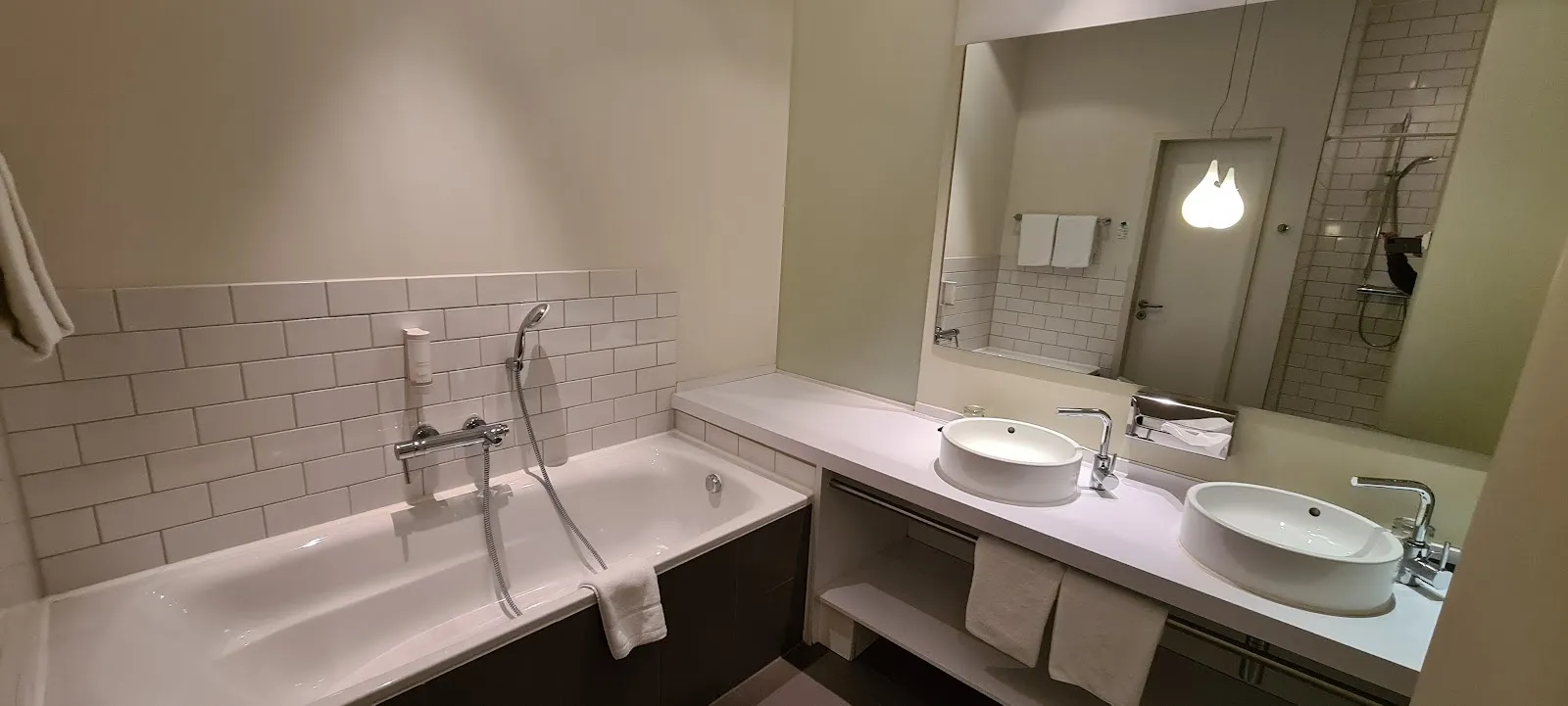 Доступен номер в отеле Wyndham Garden Berlin Mitte