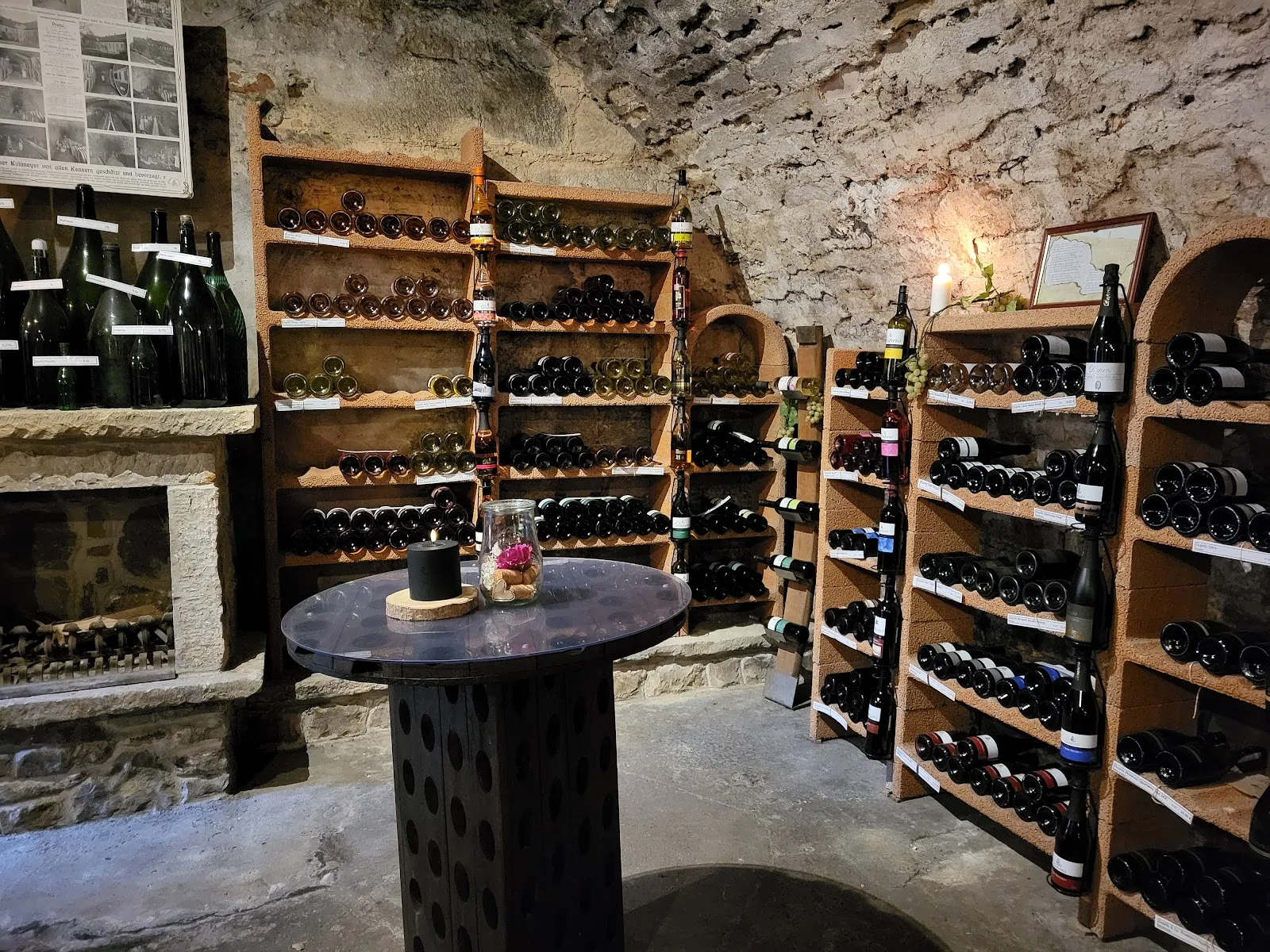 Винный погреб замка Ландестрост