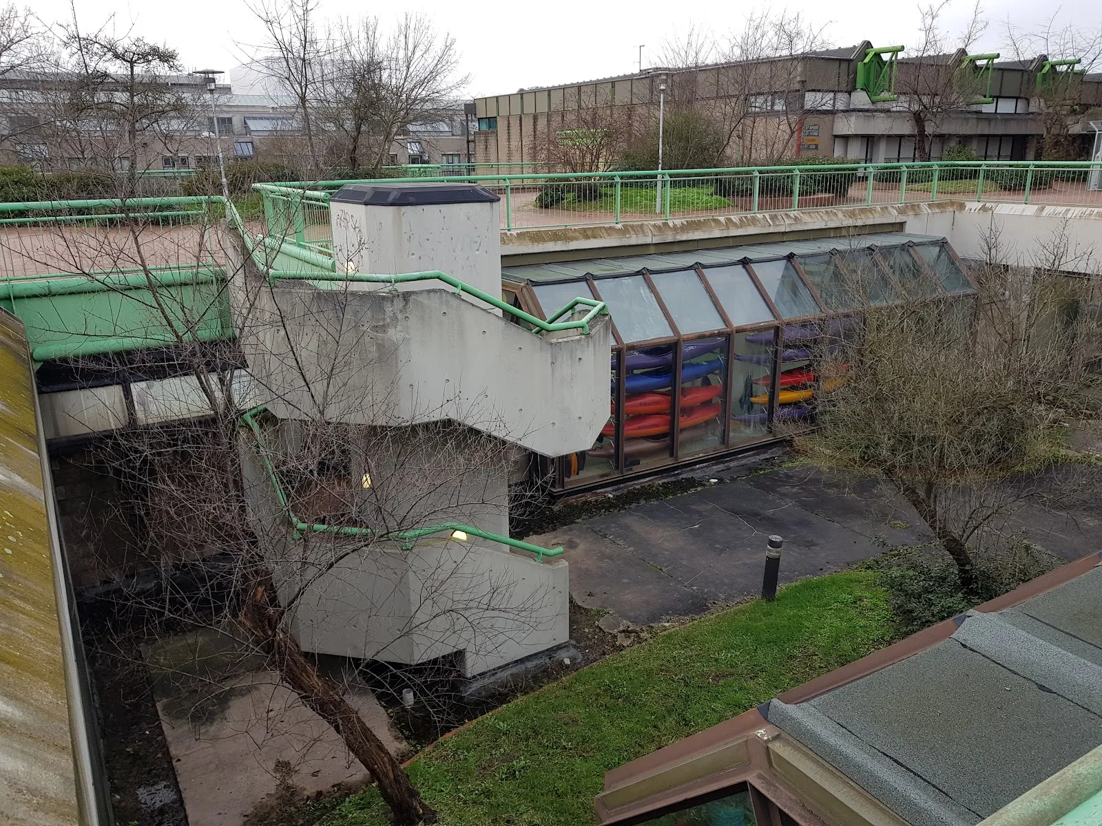 Интерьер и экстерьер Юнибад Бремен.