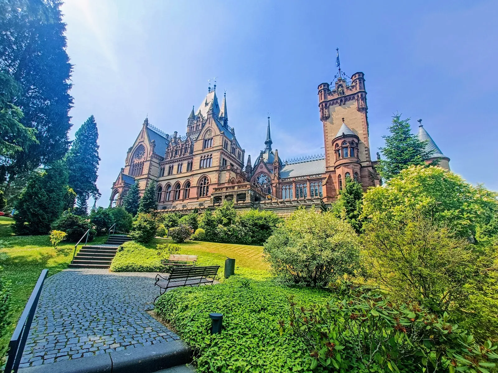 Замок Драхенбург, Германия