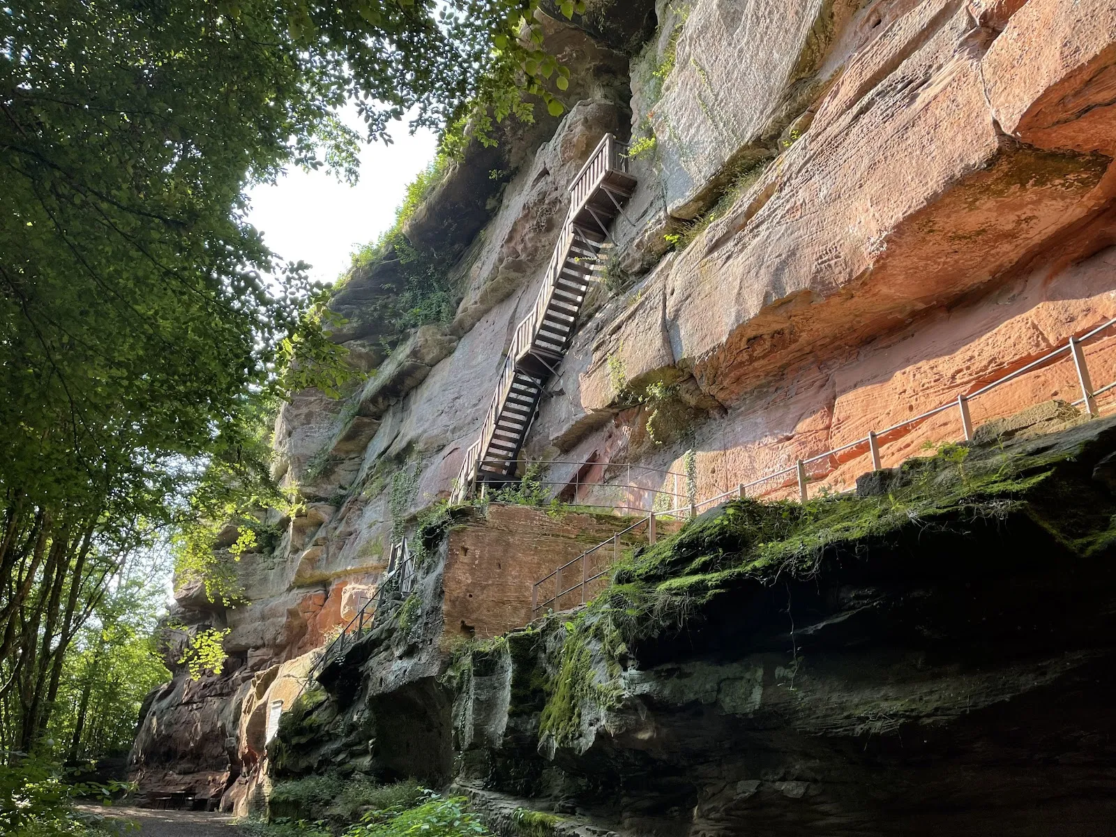 Замок Фалькенбург