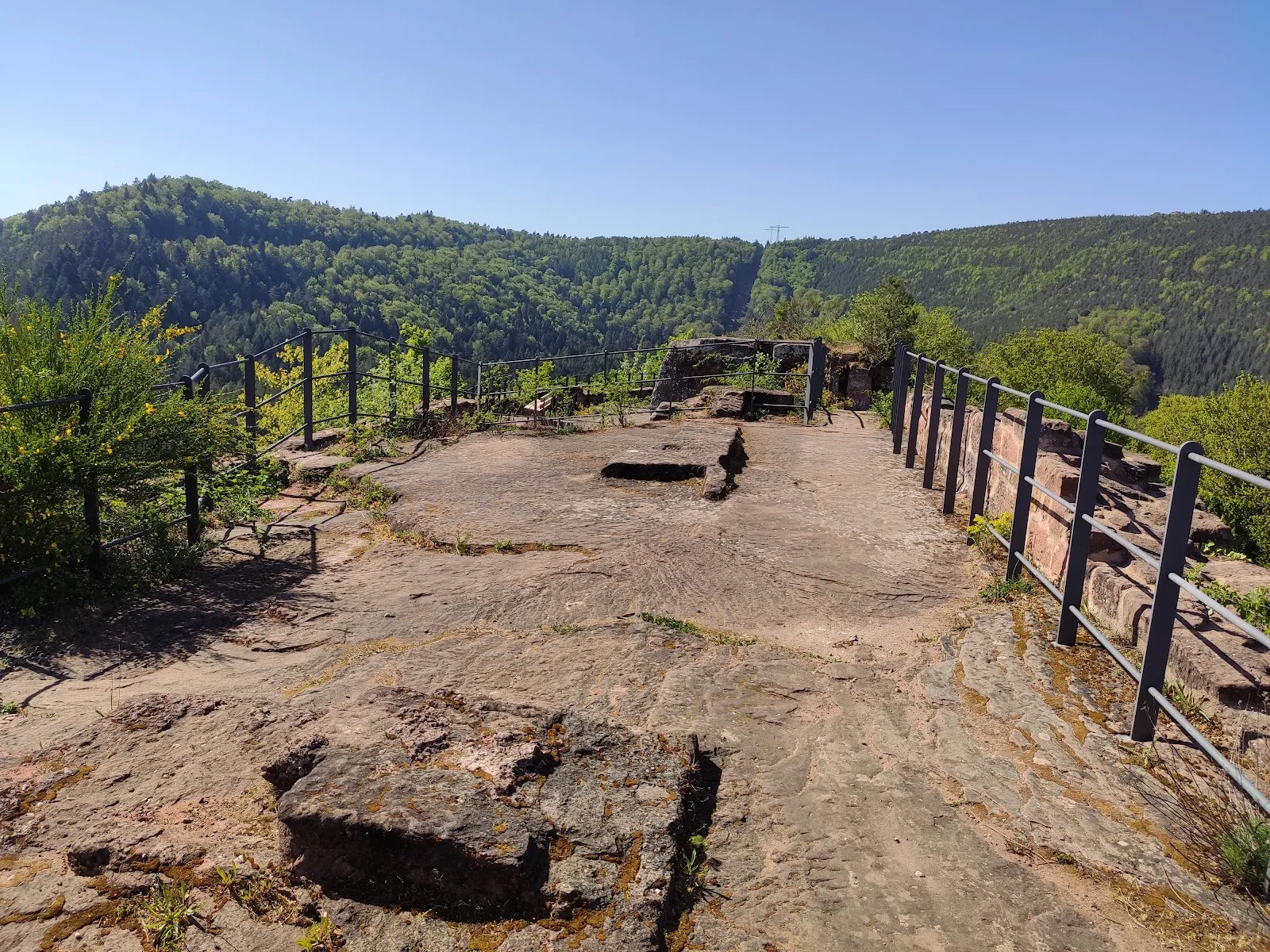 Замок Фалькенбург