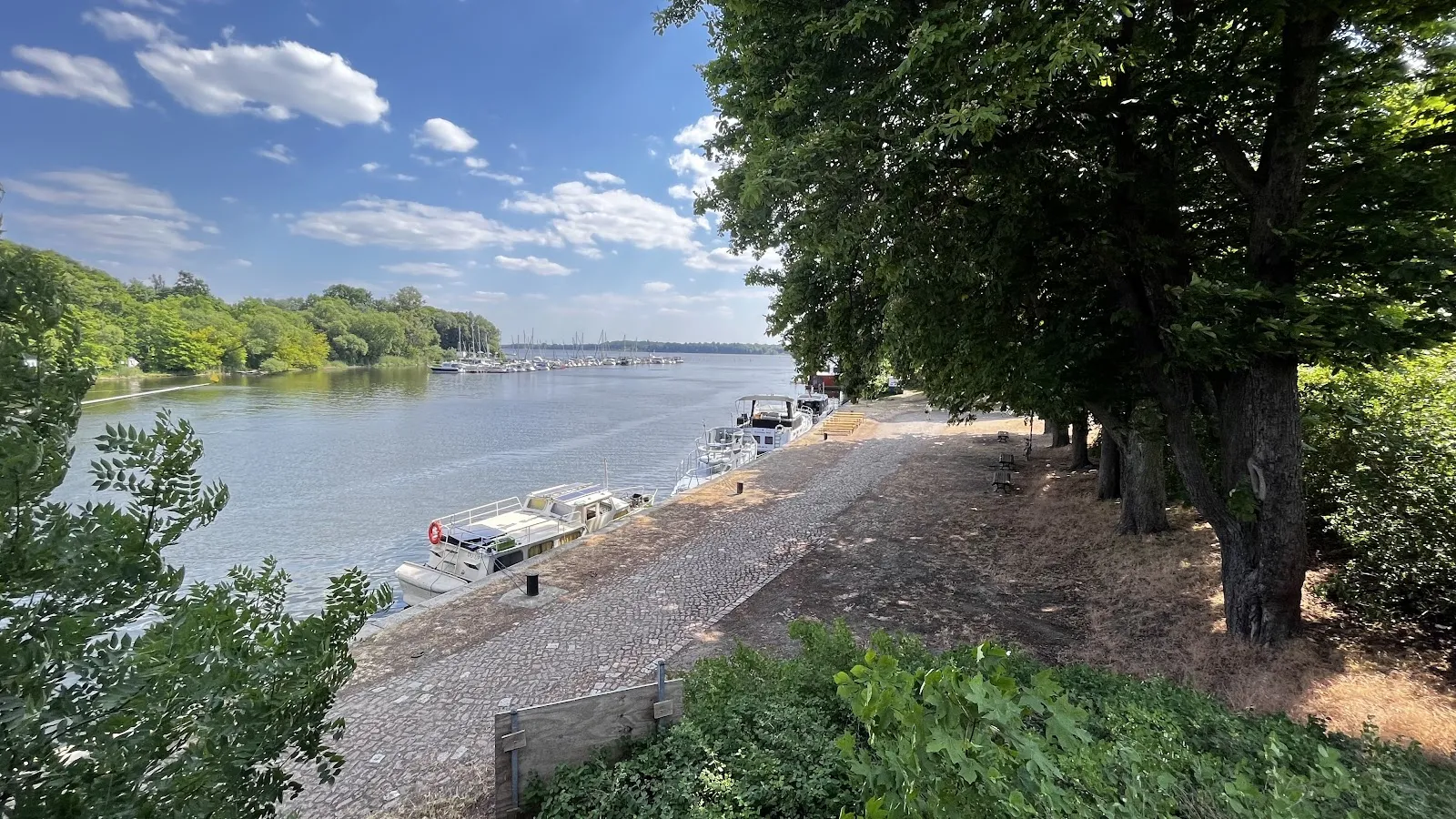 Замок Фонтане