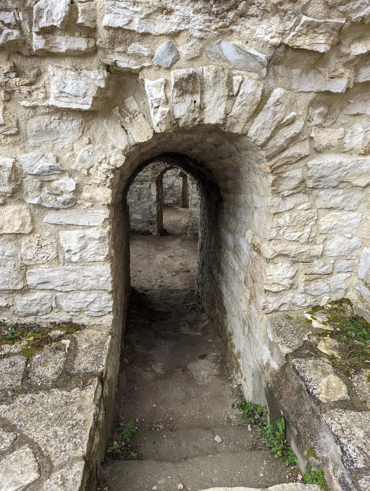 Замок Гогеннойффен, вид на замок