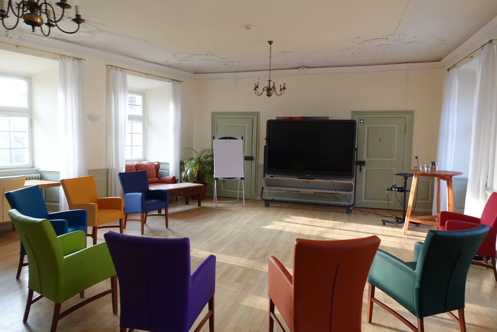 Вид на замок Хоэнфельс, Германия