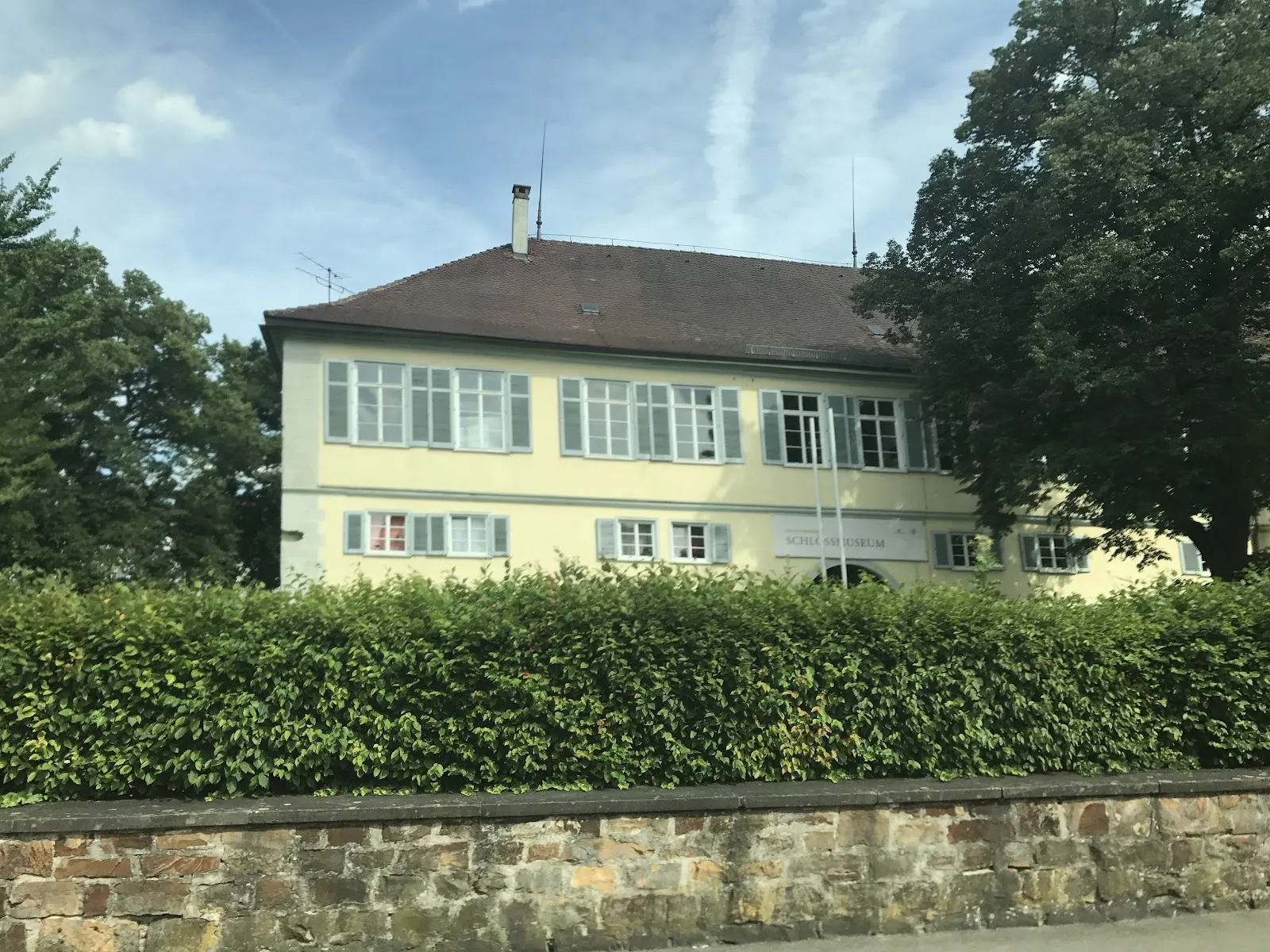 Вид на Замок Кирххайм с высоты птичьего полета