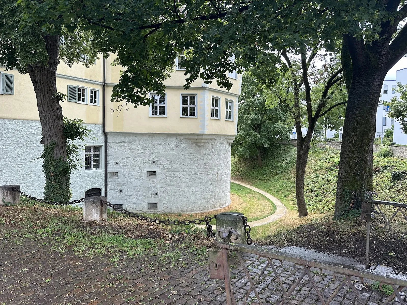 Вид на Замок Кирххайм с высоты птичьего полета