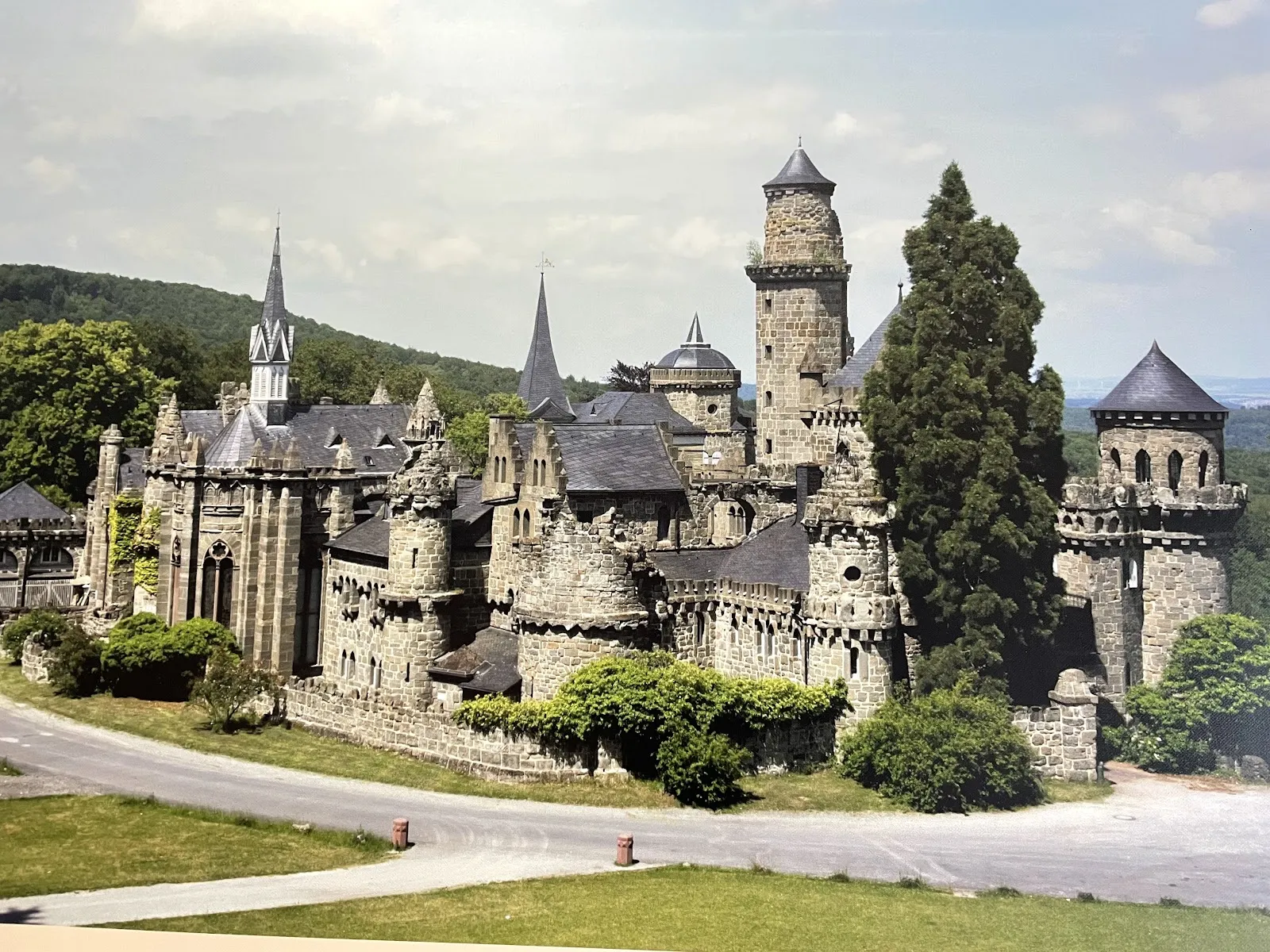 Замок Лёвенбург