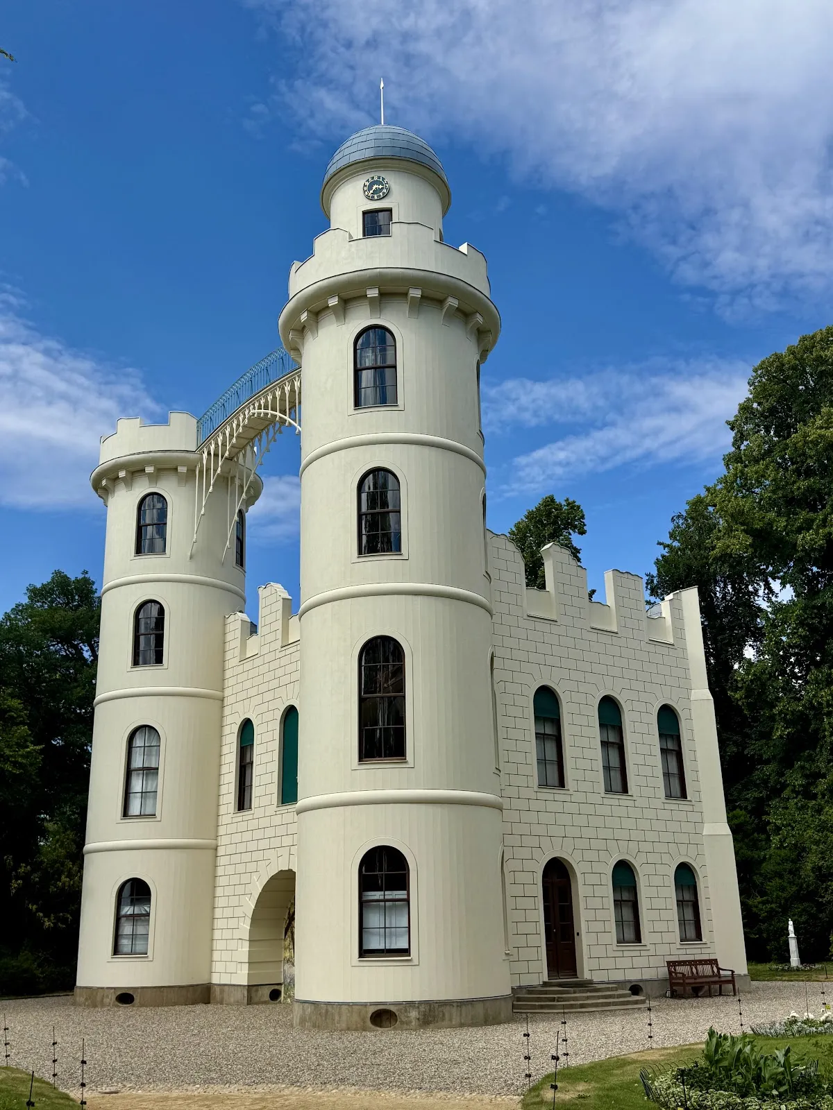 Замок на Павлинском острове