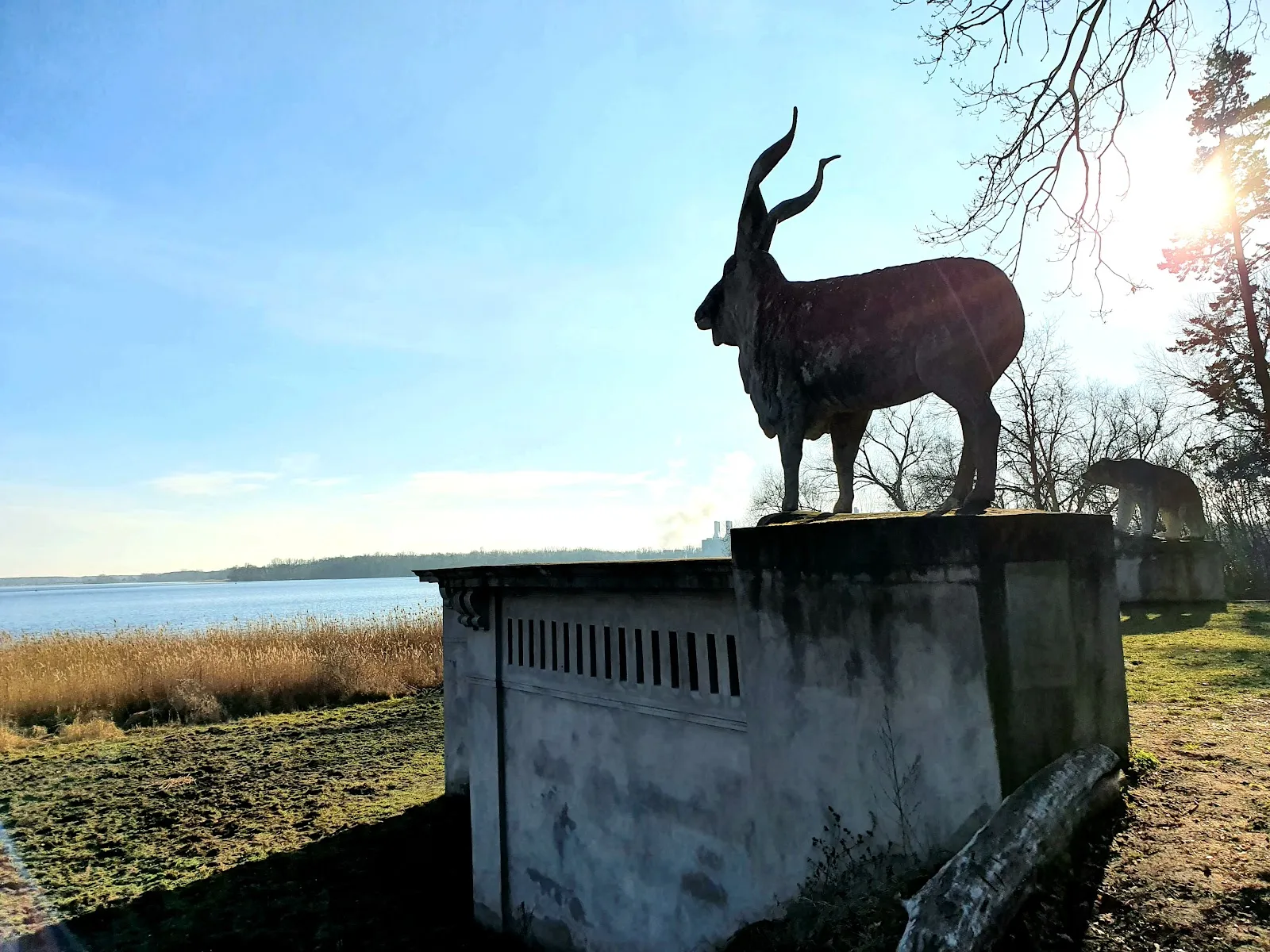 Вид на крепость Фонтаневен Плауэ в Бранденбурге-на-Хафеле