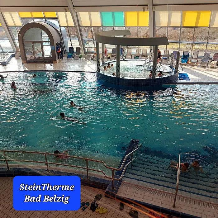 Термальный комплекс Штайнтерме Бад Бельциг с бассейнами и зонами отдыха
