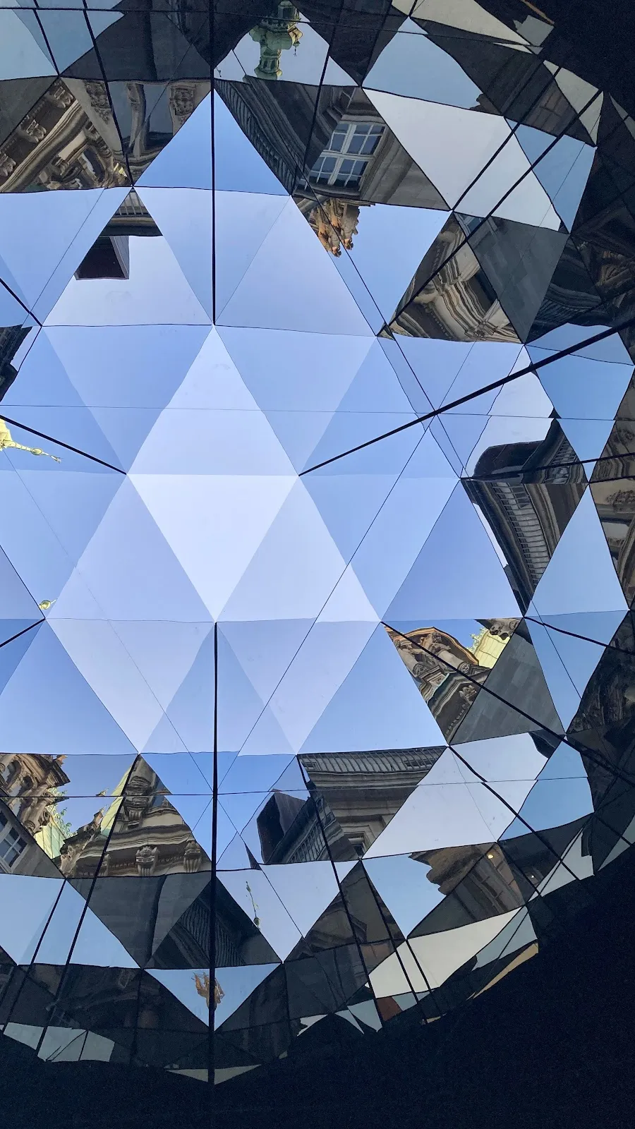 Зеркало общества