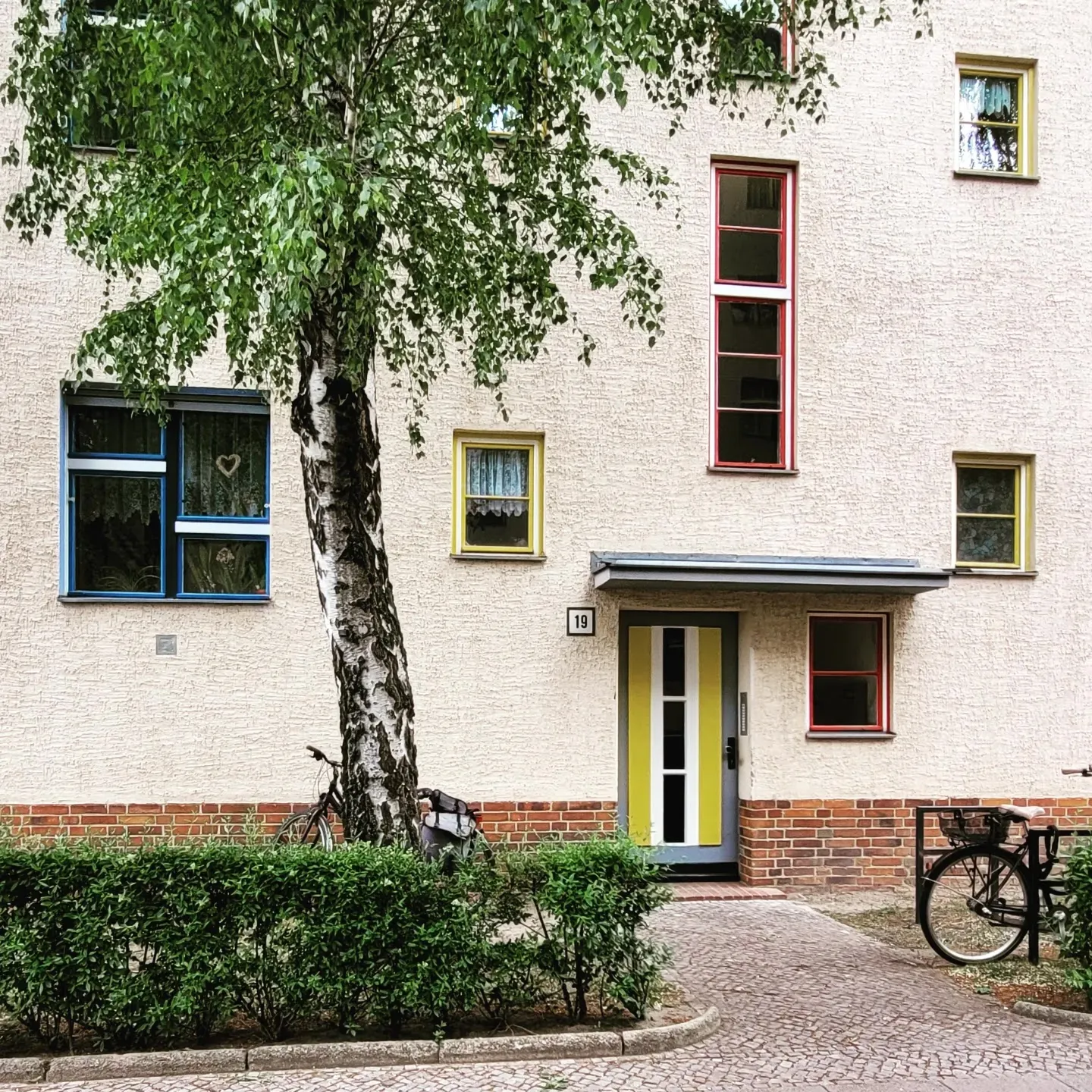 Жилой комплекс Карла Легиена, Берлин, Германия